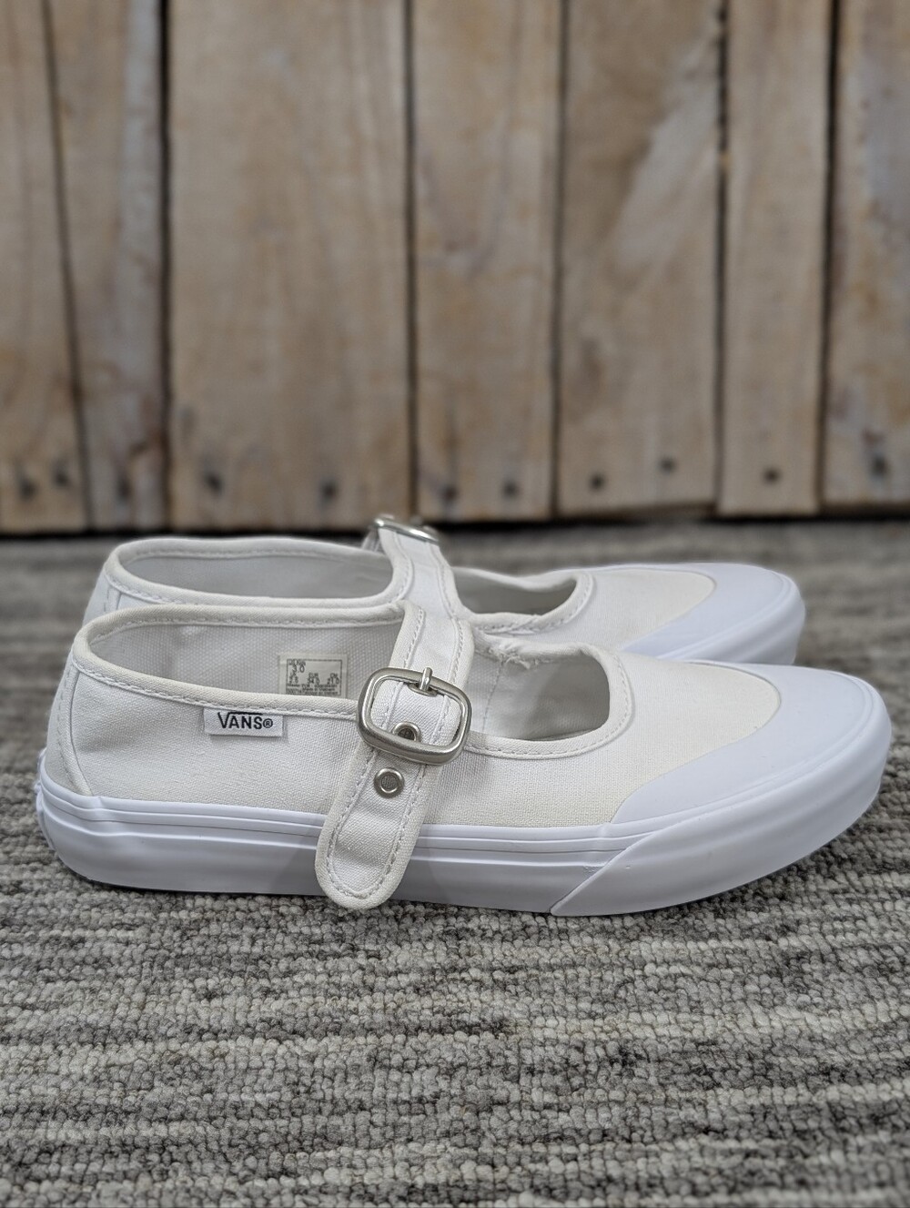 Vans Mary Jane Sneakers in White Canvas - Size 3Y